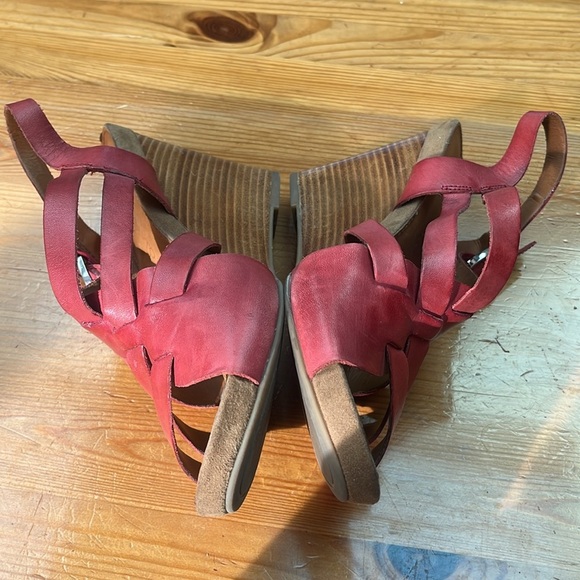 Franco Sarto Red Leather Hanako Wedges size 10 M - Picture 7 of 11